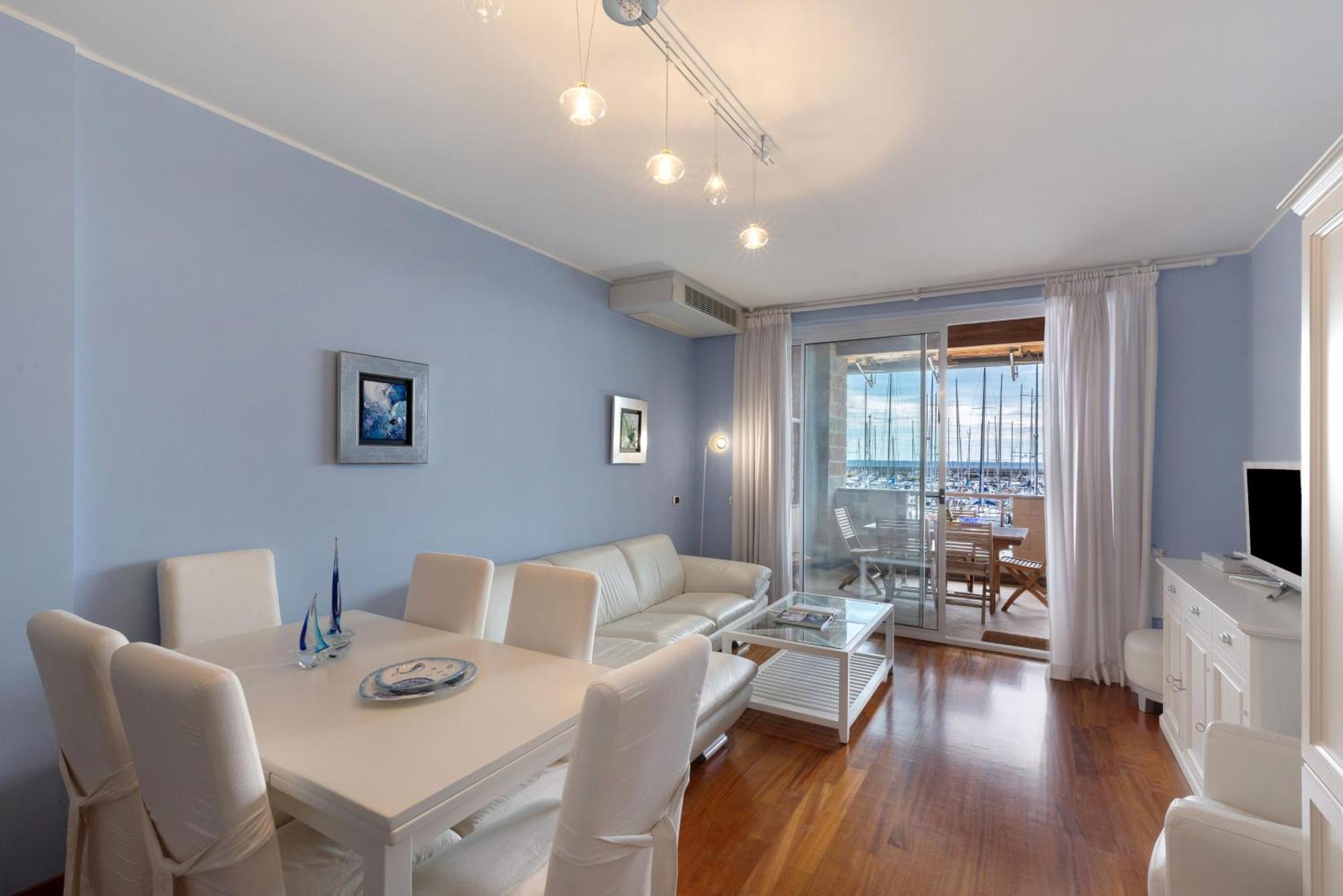 Appartement House In The Port Of 4 Guests-wi-fi-netflix 2 Bedrooms Varazze